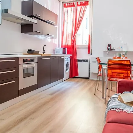 Apartment Casa Golgi - - By Host4u Pavia